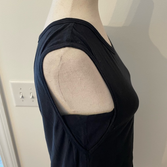 Lunya Restore Muscle Tee - Picture 4 of 15